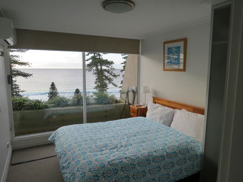 Manly Paradise Motel & Apartments - Sunshine Coast Guide 26