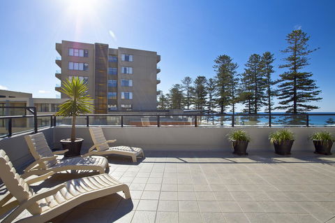 Manly Paradise Motel & Apartments - Sunshine Coast Guide 7