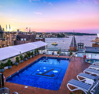 Holiday Inn Old Sydney - Sunshine Coast Guide