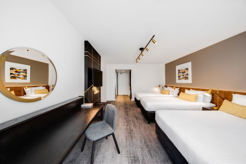 Vibe Hotel Sydney - Sunshine Coast Guide 15