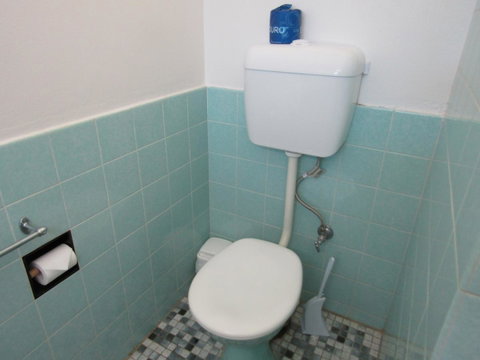 Allonville Gardens Motel - Sunshine Coast Guide 22