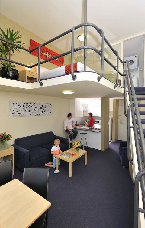 Metro Apartments On Darling Harbour - Sunshine Coast Guide 4
