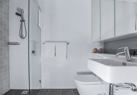 DD Apartments Fish Market - Sunshine Coast Guide 30