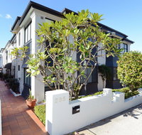 Avoca Lodge - Sunshine Coast Guide