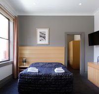 Royal Exhibition Hotel - Sunshine Coast Guide