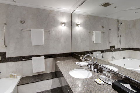 Pullman Sydney Hyde Park - Sunshine Coast Guide 12