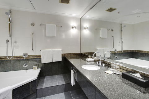 Pullman Sydney Hyde Park - Sunshine Coast Guide 36