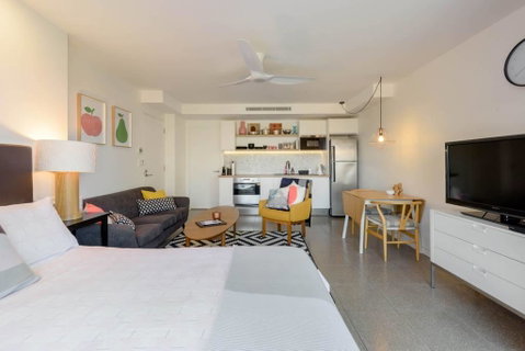 Scandi Beach Apartment - Sunshine Coast Guide 8