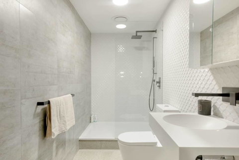 Scandi Beach Apartment - Sunshine Coast Guide 4