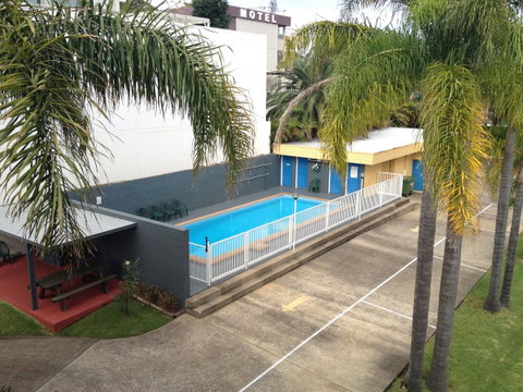 Waterview Apartments - Sunshine Coast Guide 16