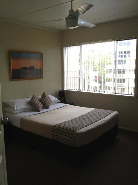 Waterview Apartments - Sunshine Coast Guide 8
