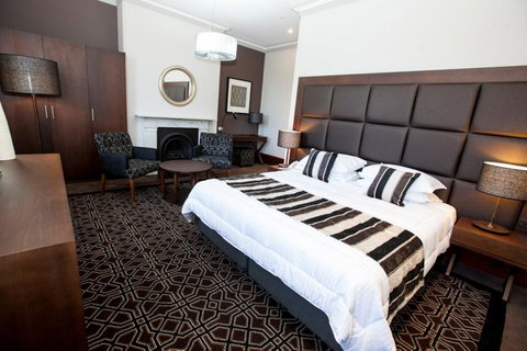 Avonmore On The Park Boutique Hotel - Sunshine Coast Guide 3