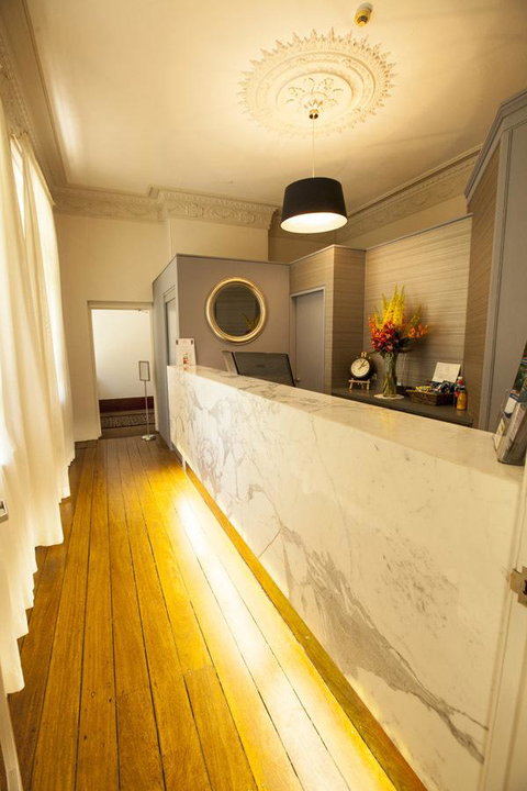 Avonmore On The Park Boutique Hotel - Sunshine Coast Guide 36