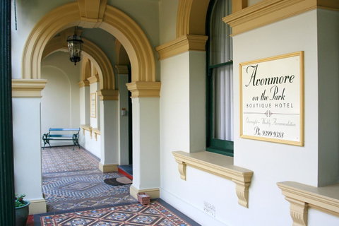 Avonmore On The Park Boutique Hotel - Sunshine Coast Guide 4