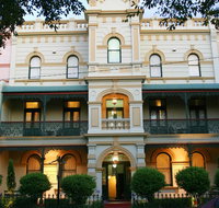Avonmore On The Park Boutique Hotel - Sunshine Coast Guide