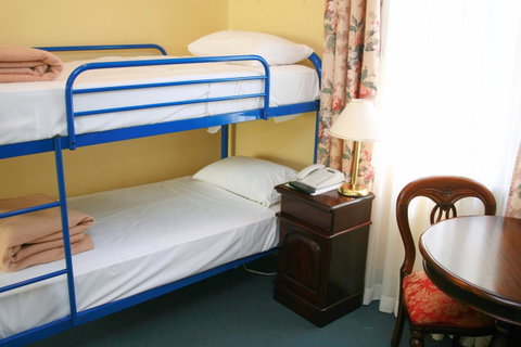 Avonmore On The Park Boutique Hotel - Sunshine Coast Guide 21