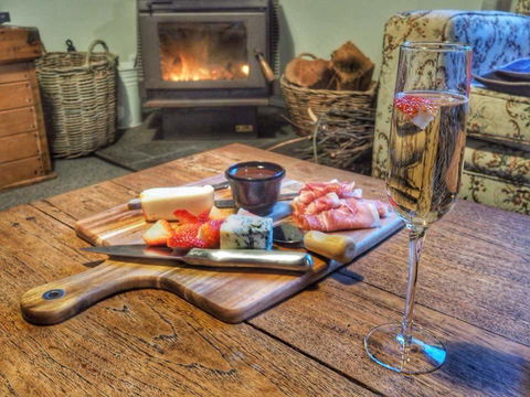 Lark Cottage - Sunshine Coast Guide 14