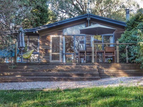 Lark Cottage - Sunshine Coast Guide 2