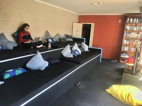 Newtown Backpackers - Sunshine Coast Guide 4