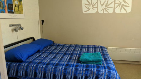 Newtown Backpackers - Sunshine Coast Guide 18