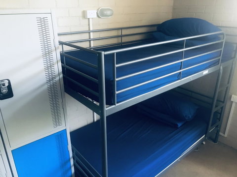 Newtown Backpackers - Sunshine Coast Guide 11