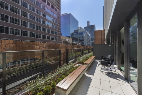 SKYE Suites Sydney - Sunshine Coast Guide 18