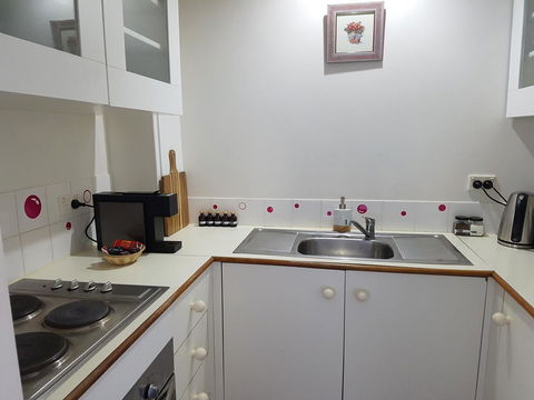 Paxsafe Sydney Hyde Park Budget Apartments - Sunshine Coast Guide 19
