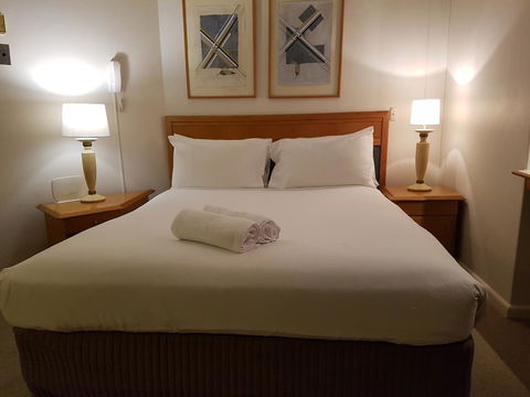 Paxsafe Sydney Hyde Park Budget Apartments - Sunshine Coast Guide 5