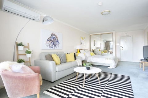 Paxsafe Sydney Hyde Park Budget Apartments - Sunshine Coast Guide 4
