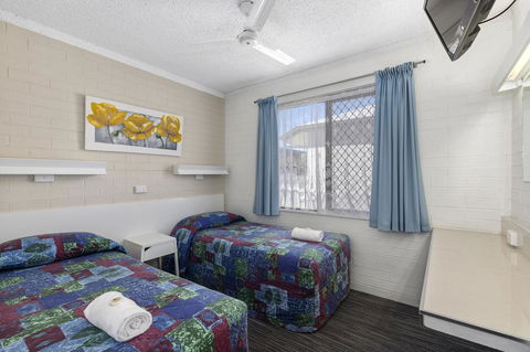 Coastal Bay Motel - Sunshine Coast Guide 15