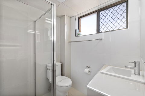Coastal Bay Motel - Sunshine Coast Guide 14