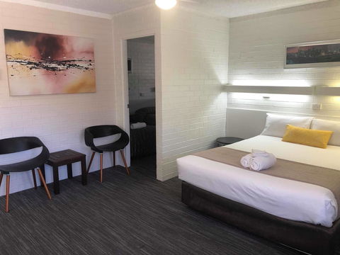 Coastal Bay Motel - Sunshine Coast Guide 20