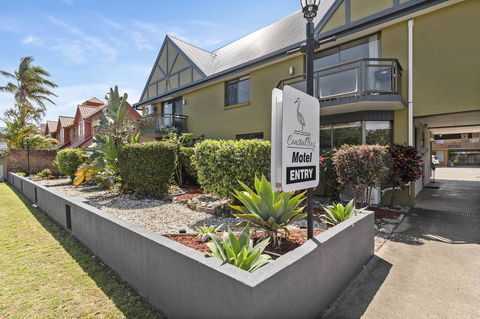 Coastal Bay Motel - Sunshine Coast Guide 4