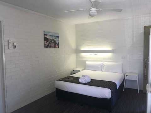 Coastal Bay Motel - Sunshine Coast Guide 19