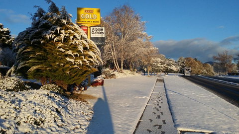 Alpine Gables - Sunshine Coast Guide 8