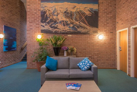 Alpine Gables - Sunshine Coast Guide 7