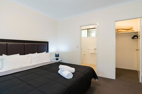 Eastwood Furnished Apartments - Sunshine Coast Guide 6