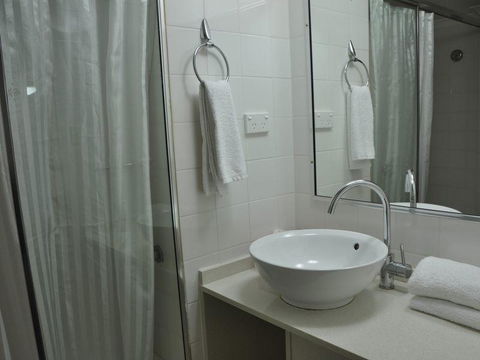 Accommodation Sydney - Hyde Park Plaza 38 College St Sydney - Sunshine Coast Guide 32