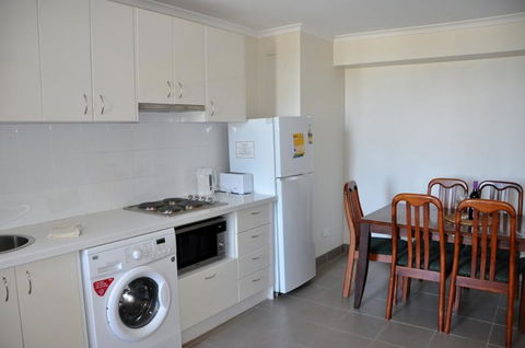 Accommodation Sydney - Hyde Park Plaza 38 College St Sydney - Sunshine Coast Guide 11