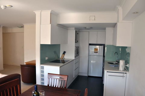 Accommodation Sydney - Hyde Park Plaza 38 College St Sydney - Sunshine Coast Guide 3