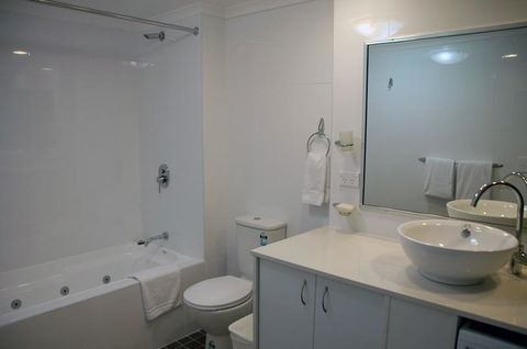Accommodation Sydney - Hyde Park Plaza 38 College St Sydney - Sunshine Coast Guide 39