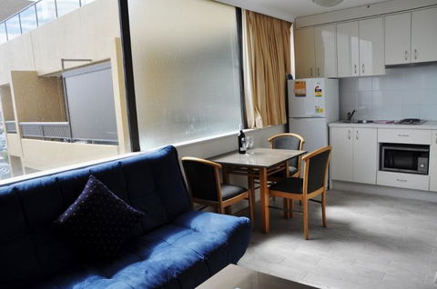 Accommodation Sydney - Hyde Park Plaza 38 College St Sydney - Sunshine Coast Guide 40