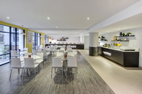 Ibis Styles Sydney Central - Sunshine Coast Guide 4