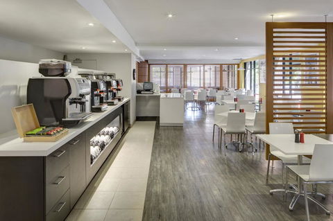 Ibis Styles Sydney Central - Sunshine Coast Guide 6