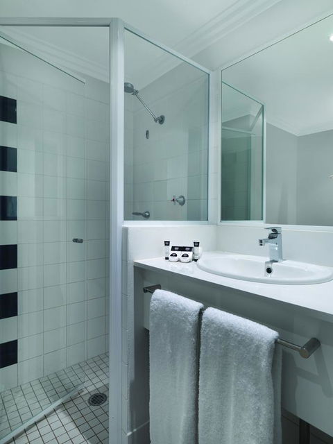 Ibis Styles Sydney Central - Sunshine Coast Guide 5