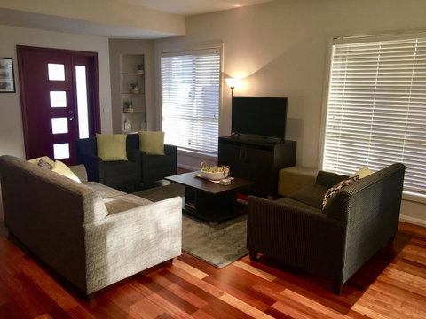 Encore Apartments - Sunshine Coast Guide 5