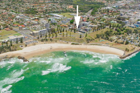 Beach House Holiday Apartments - Sunshine Coast Guide 16