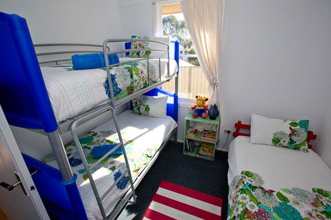Bush & Bay Cottage - Sunshine Coast Guide 21