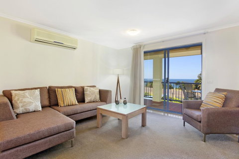 South Pacific Apartments - Sunshine Coast Guide 13