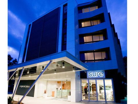 Hotel Urban St Leonards - Sunshine Coast Guide 0